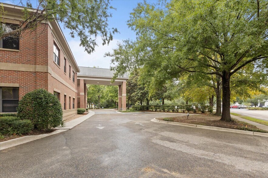 More Photos Of 2477 Tim Gamble Pl, Tallahassee Medical For Sale