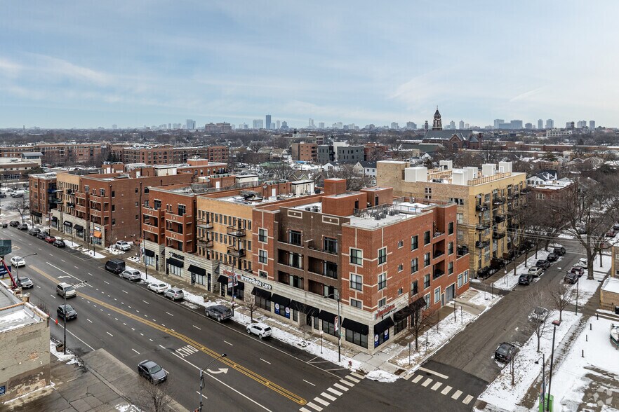 More Photos Of 3905 N Western Ave, Chicago Apartments For Sale