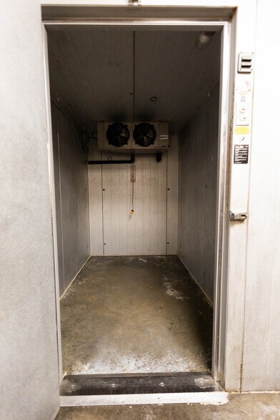 More Photos Of 6263 State Highway 66, Tulsa Restaurant For Sale