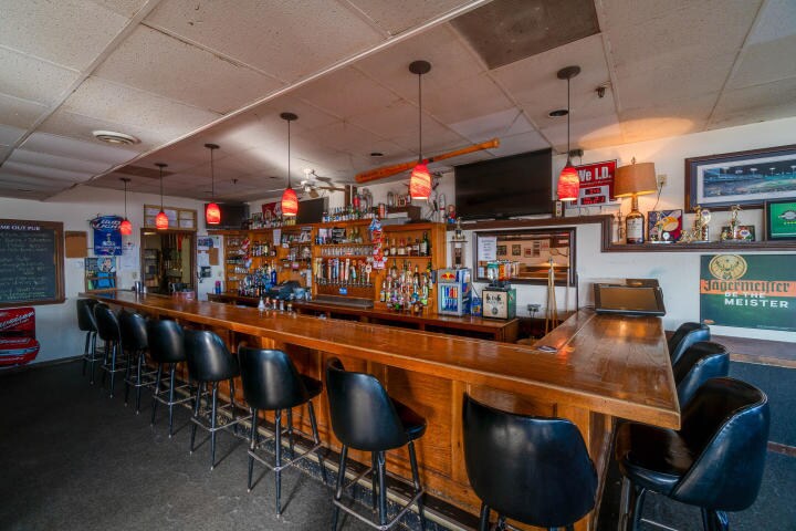 More Photos Of 275 Main St, Rockland Bar For Sale