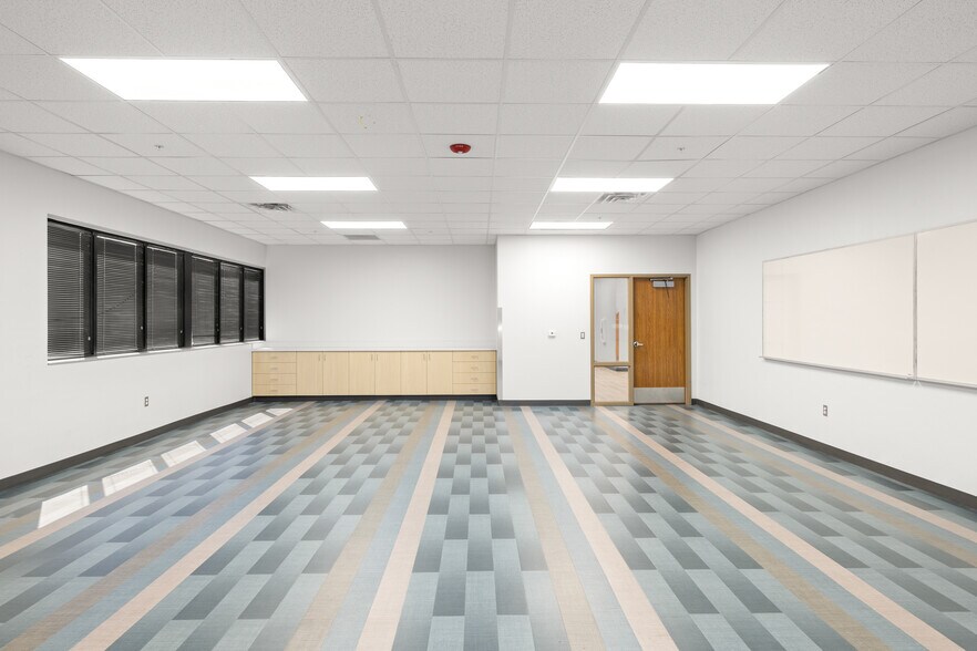 More Photos Of 4201 Del Rey Blvd, Las Cruces Office For Sale