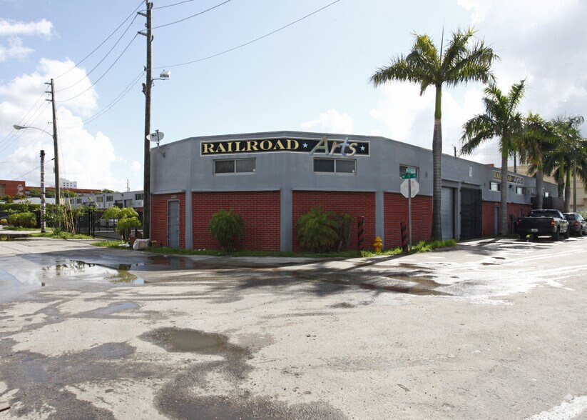 Primary Photo Of 7301-7321 NE 1st Pl, Miami Warehouse For Lease