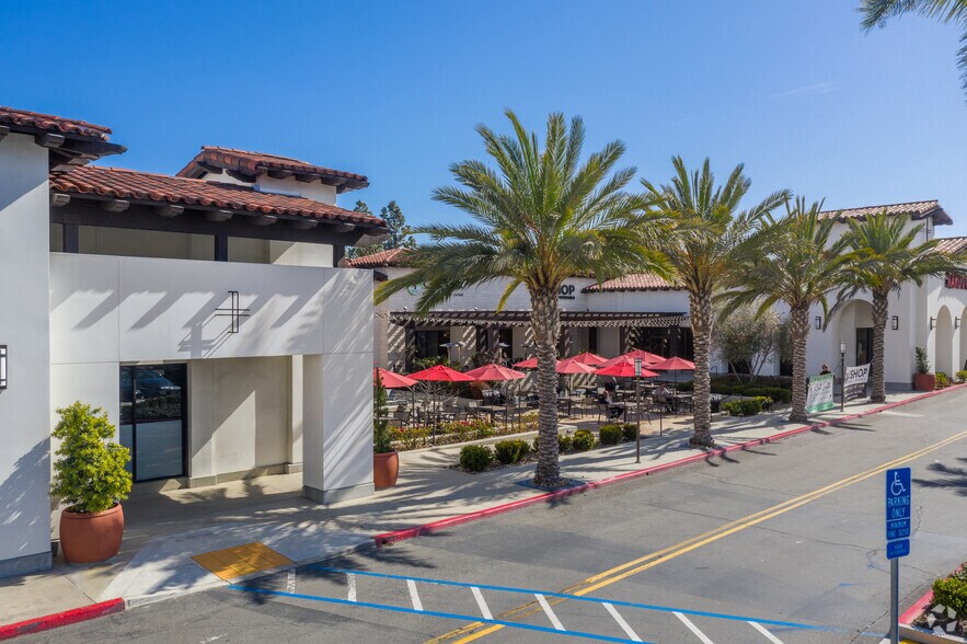 More Photos Of 11986 Bernardo Plaza Dr, San Diego Unknown For Lease