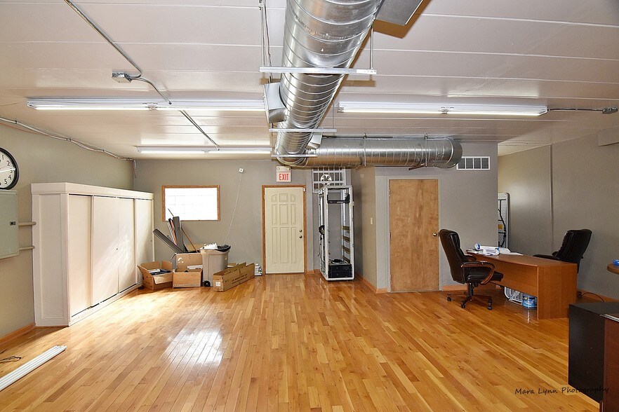 More Photos Of 1025 E 162nd St, South Holland Storefront Retail Office For Lease