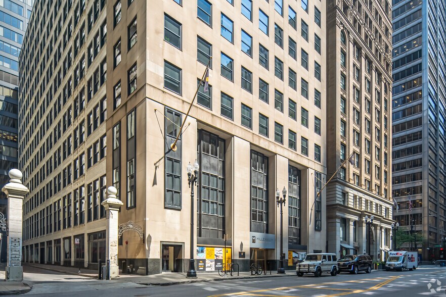 Primary Photo Of 29 S La Salle St, Chicago Apartments For Sale