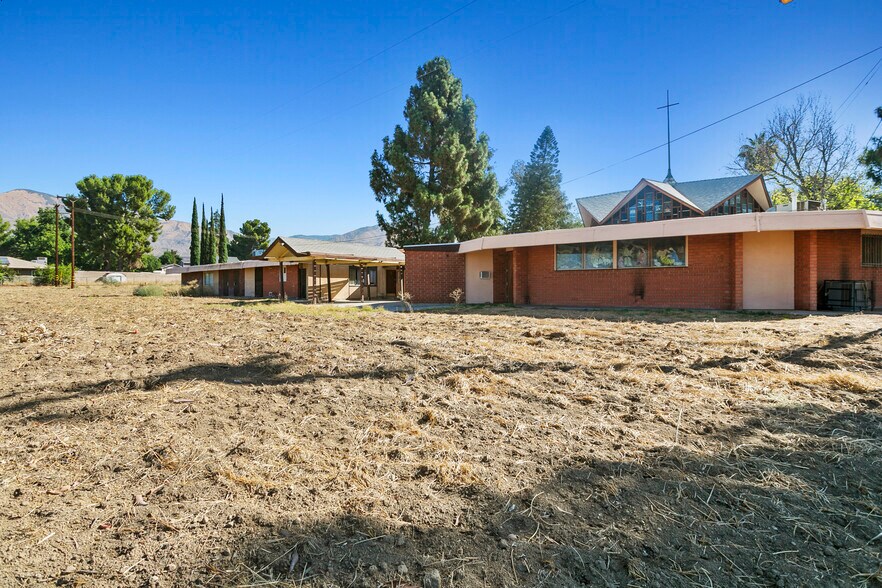 More Photos Of 7070 Palm Ave, Highland Specialty For Sale