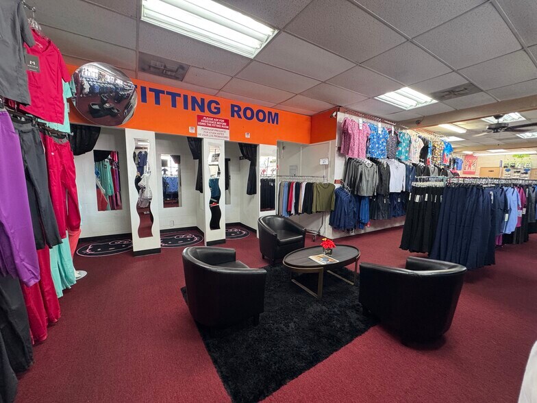 More Photos Of 413 W Whittier Blvd, Montebello General Retail For Sale