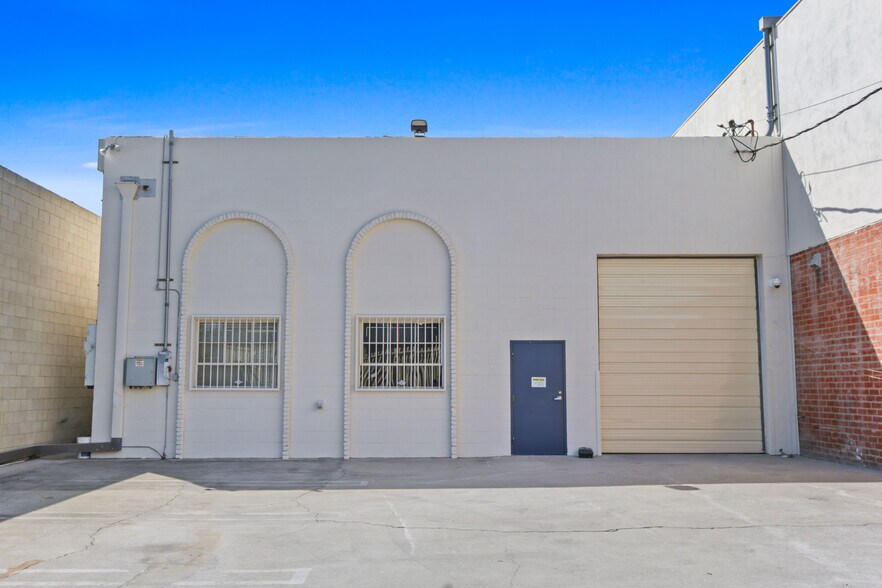 More Photos Of , Los Angeles Unknown For Sale