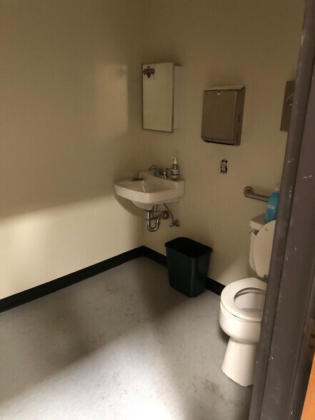 More Photos Of 3450 3rd St, San Francisco Industrial For Lease