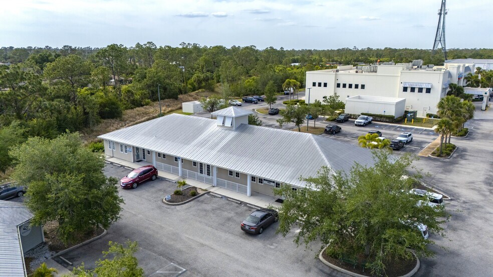 More Photos Of 2525 Bobcat Village Center Rd, North Port Office For Sale