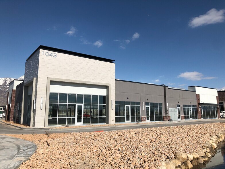 More Photos Of 1882 W Pleasant Grove Blvd, Pleasant Grove Unknown For Lease