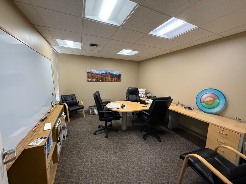 More Photos Of 6931 S Yosemite St, Englewood Office For Sale