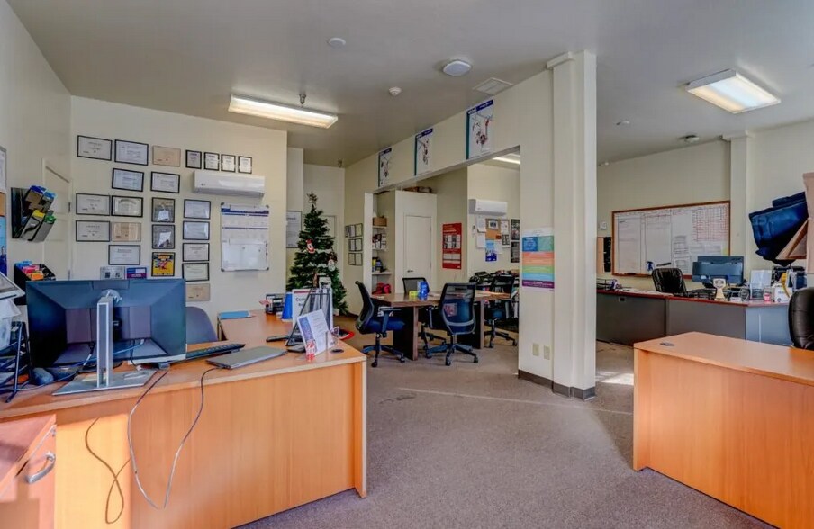 More Photos Of 6724 Corsair Ave, Prescott Warehouse For Lease