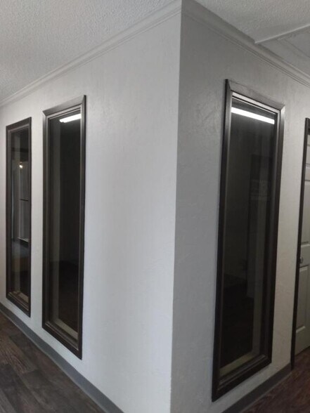 More Photos Of 2019B S Henderson Blvd, Kilgore Medical For Sale