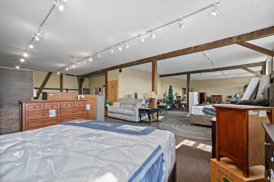 More Photos Of 343 E Baltimore Pike, West Grove General Retail For Lease