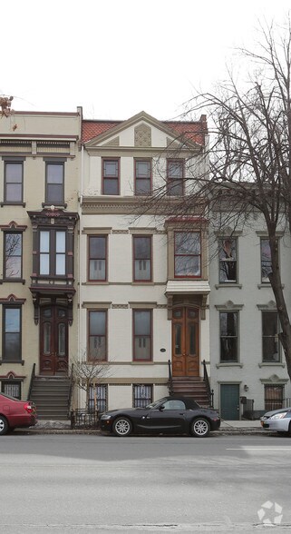 More Photos Of 490 Madison Ave, Albany Apartments For Sale