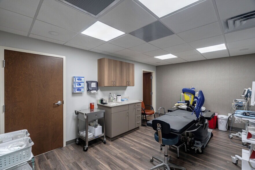More Photos Of 195 King Ave, Athens Medical For Lease