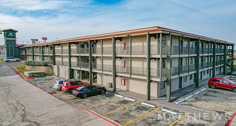 More Photos Of 1112 S Fort Hood St, Killeen Hotel For Sale