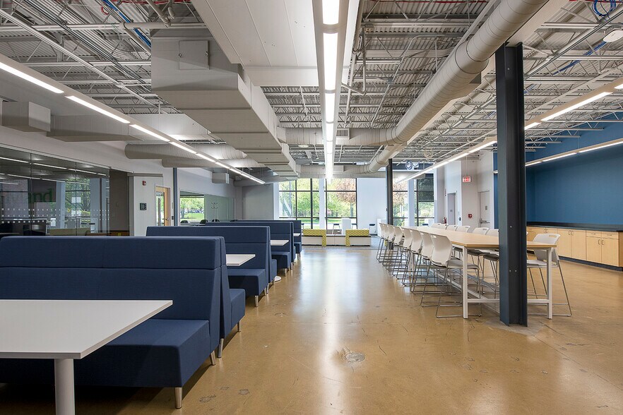 More Photos Of 28500 Clemens Rd, Westlake Office For Lease