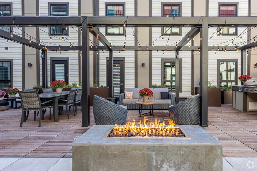 More Photos Of 120 E 5th Ave, Columbus Apartments For Lease