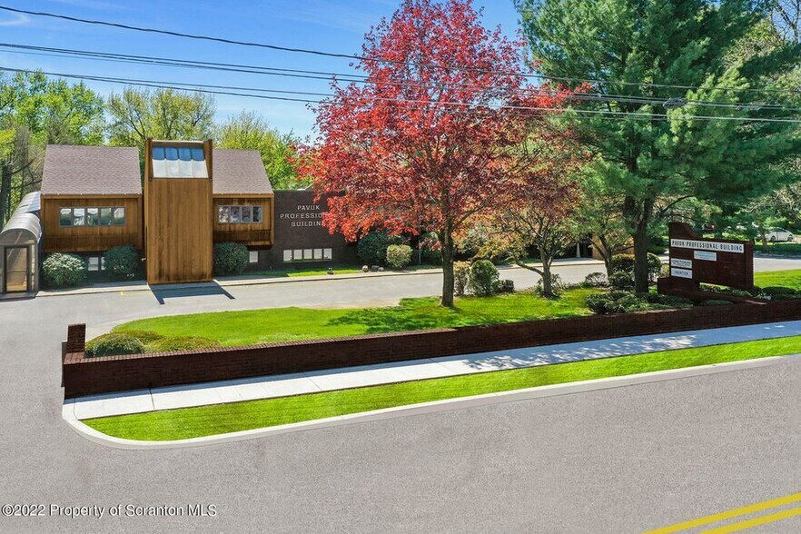 More Photos Of 200 Main St, Blakely Office For Lease