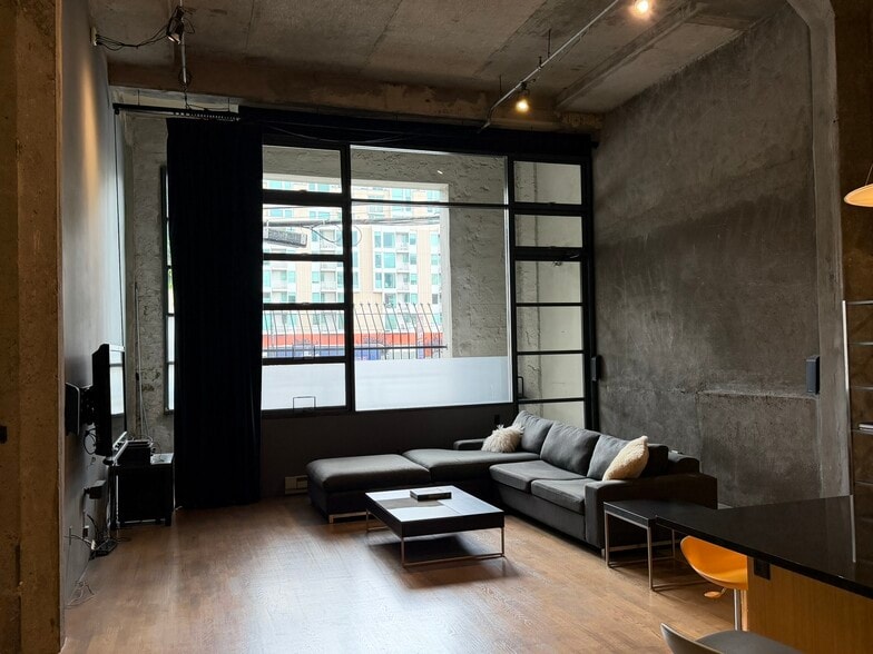 More Photos Of 601 4th St, San Francisco Apartments For Lease