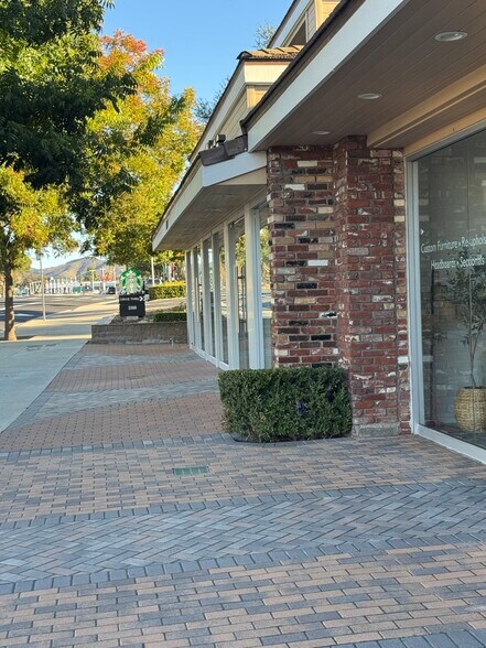 More Photos Of 3320 E Thousand Oaks Blvd, Westlake Village Restaurant For Lease