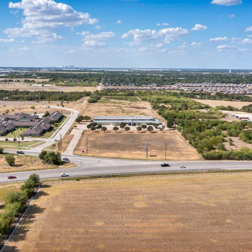 More Photos Of 701 E Rendon Crowley Rd, Burleson Office For Sale