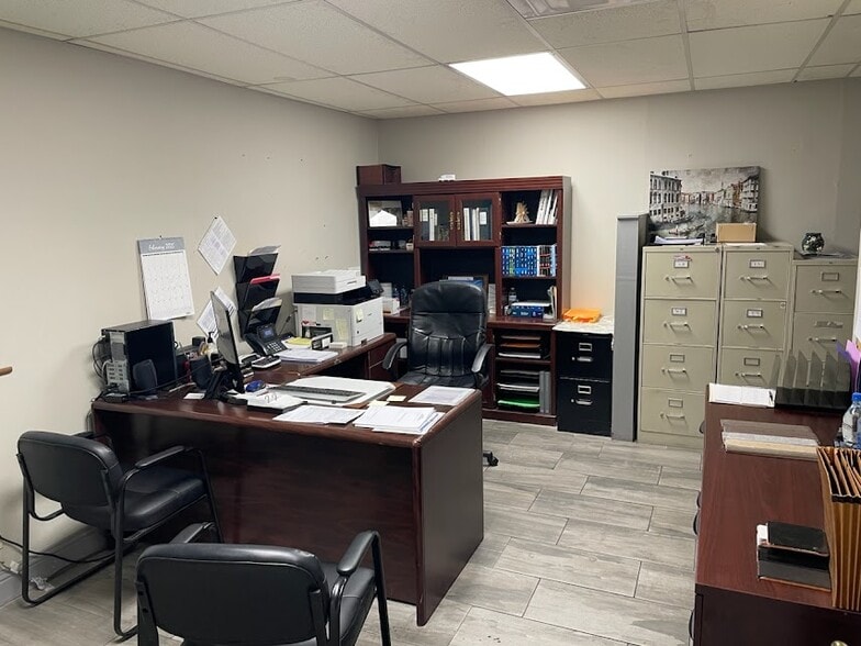 More Photos Of 6354 Warren Dr, Norcross Distribution For Sale