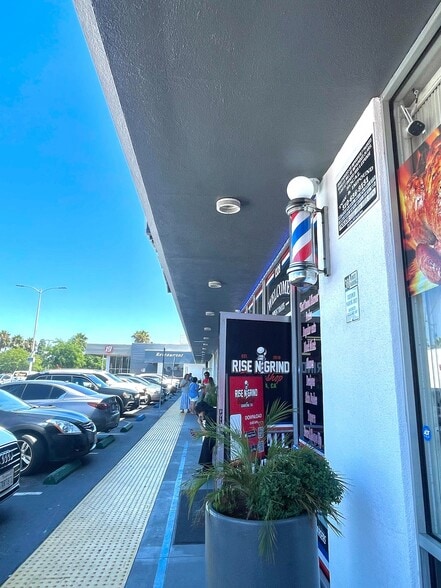More Photos Of 1312-1336 W Rosecrans Ave, Gardena Storefront For Lease