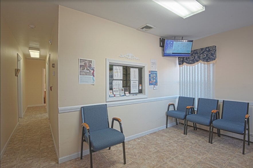 More Photos Of 100 Oakland Ave, Port Jefferson Medical For Lease