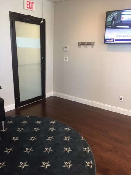 More Photos Of 330 Sunrise Hwy, Rockville Centre Office For Lease