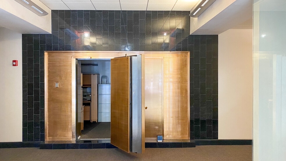 More Photos Of 823 Broad St, Augusta Office For Lease