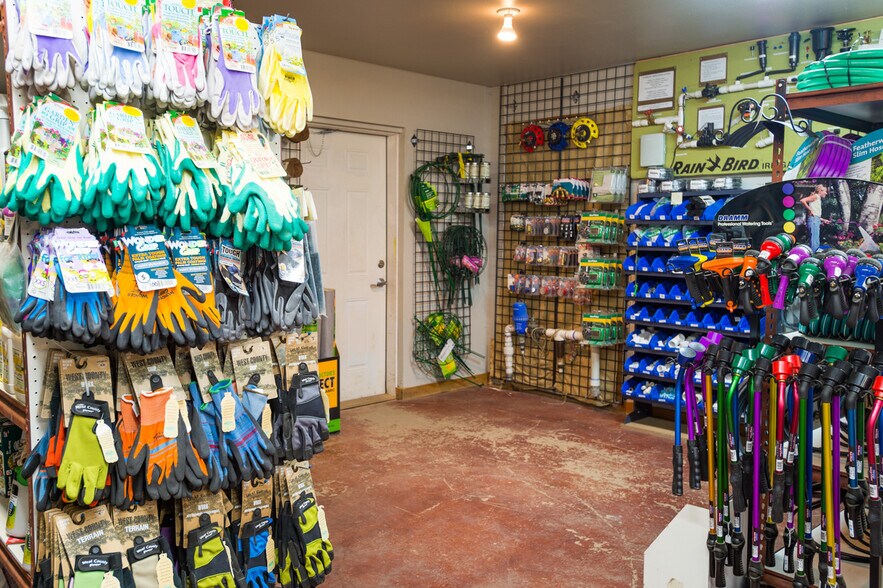 More Photos Of 305 Buckley Dr, Crested Butte Contractor Storage Yard For Sale