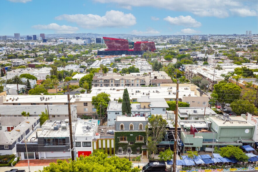 More Photos Of 8752 Holloway Dr, West Hollywood Loft Creative Space For Sale