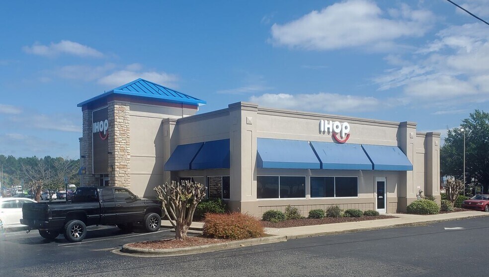 More Photos Of 1106 E Dixie Dr, Asheboro General Retail For Sale