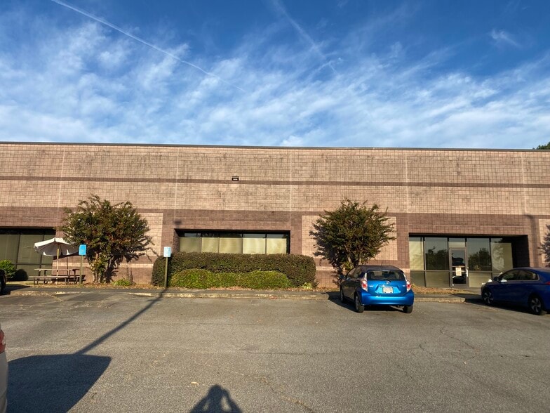 More Photos Of 3137 Chestnut Dr, Atlanta Distribution For Lease