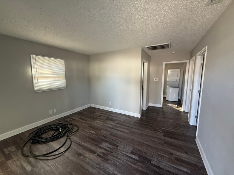 More Photos Of 2479 Julia Ave, Charlotte Apartments For Sale