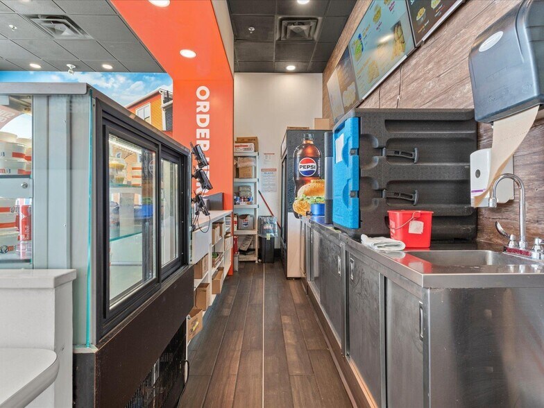 More Photos Of 1878 Mccallum Rd, Abbotsford General Retail For Sale