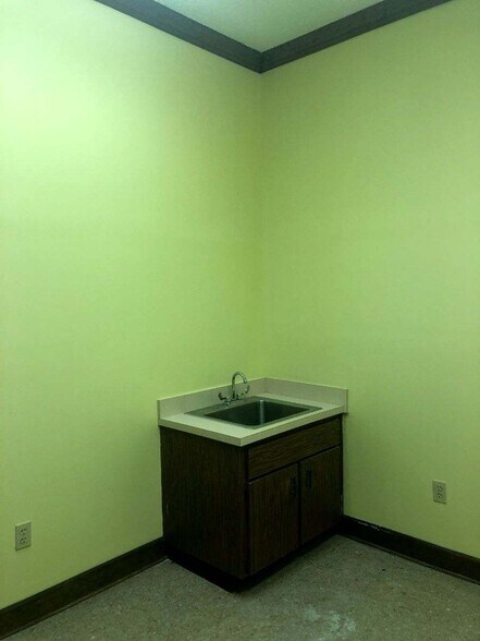 More Photos Of 1103 N Laura St, Jacksonville Medical For Lease