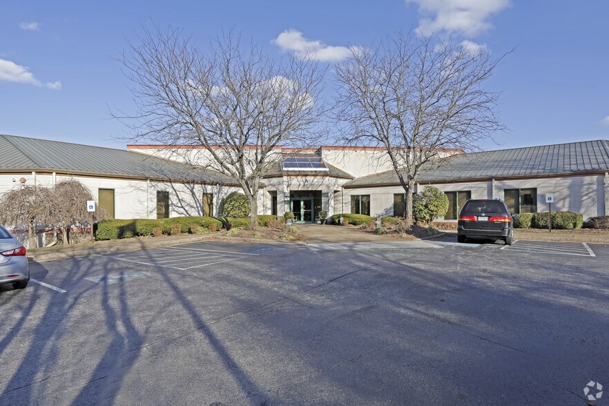 Primary Photo Of 1801 Forest Hills Blvd, Bella Vista Medical For Lease