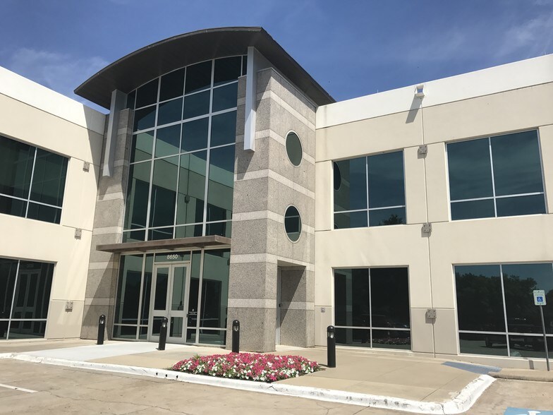 More Photos Of 8650 Freeport Pky, Irving Office For Lease