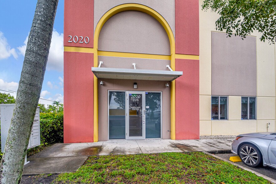 More Photos Of 2020 NW 129th Ave, Miami Warehouse For Lease