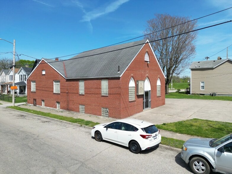 More Photos Of 16 Gordon Ave, Hamilton Specialty For Sale