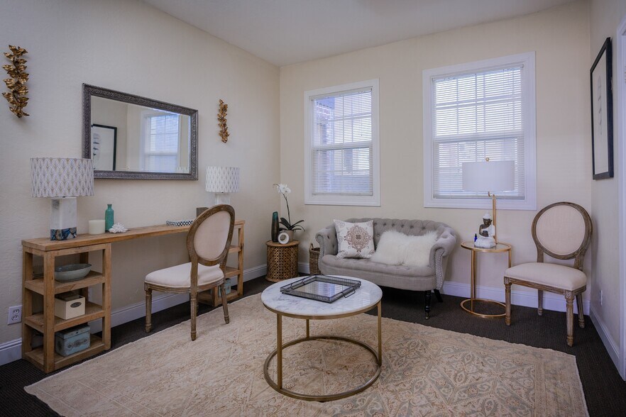 More Photos Of 125-131 Camino Alto, Mill Valley Office For Lease