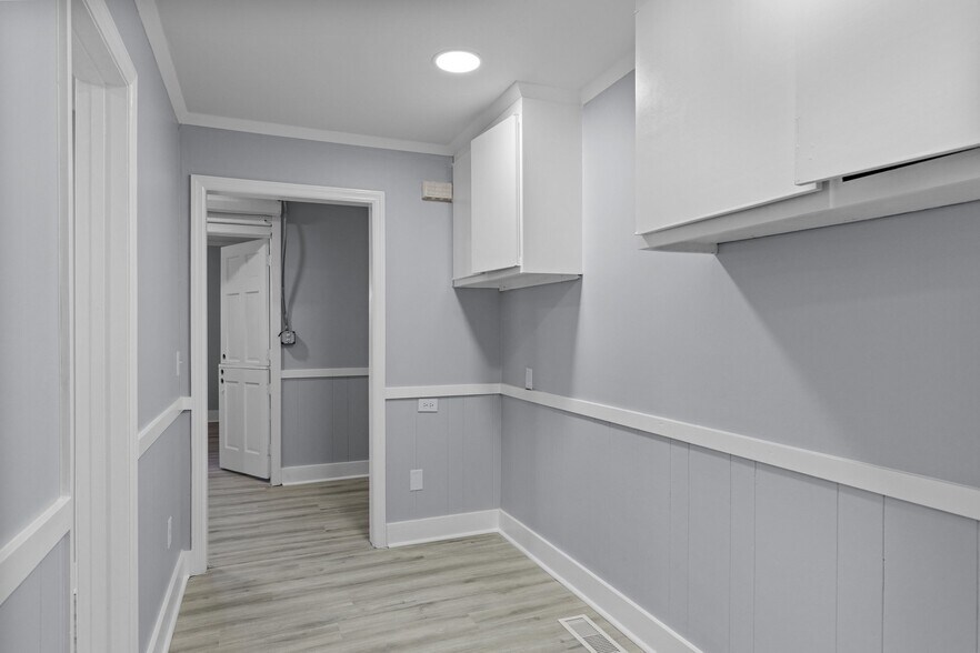 More Photos Of 208 Penny Ln, Morehead City Medical For Sale