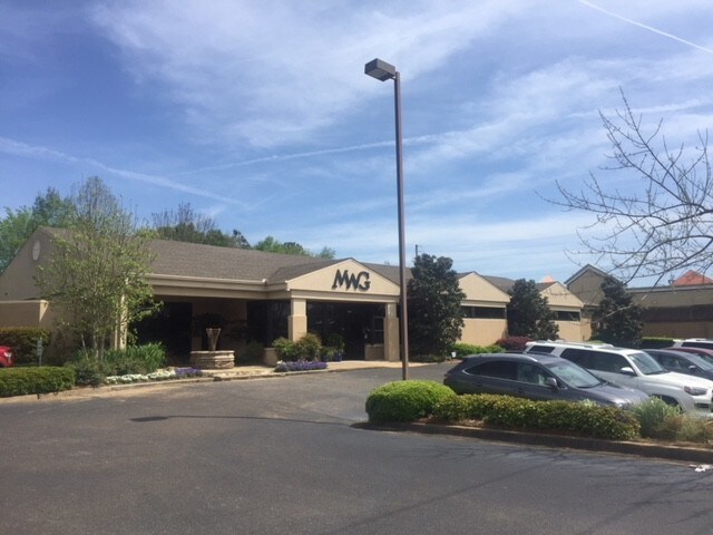 More Photos Of 6040 I-55 N, Jackson Medical For Sale