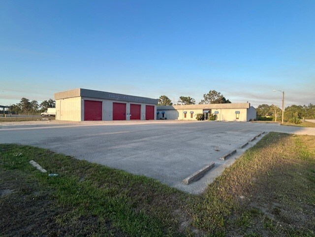 More Photos Of 502 New Market Rd E, Immokalee Warehouse For Lease