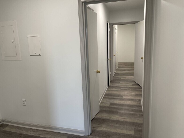 More Photos Of 1009 Keith St NW, Cleveland Office For Lease