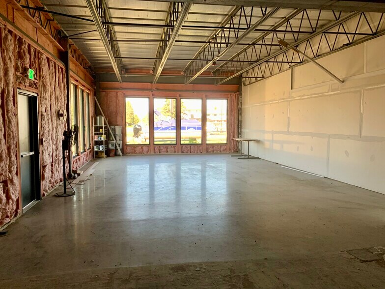 More Photos Of 702 N Cedar St, Kalkaska Freestanding For Sale